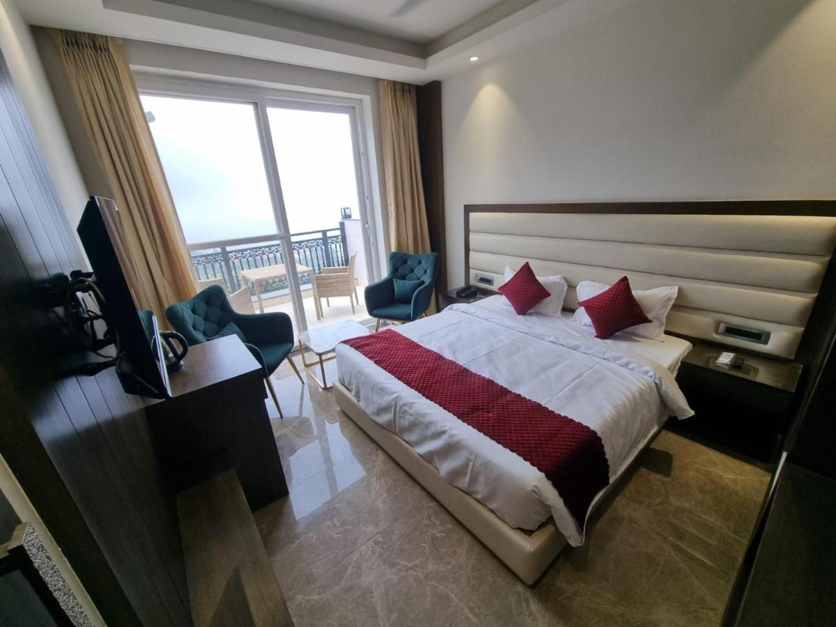 Luxe Resorts - Centrally Heated Air Conditioned Hotel In The Heart Of Kasauli Eksteriør bilde